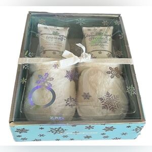 Women's New White Slippers Luxury Gift Set